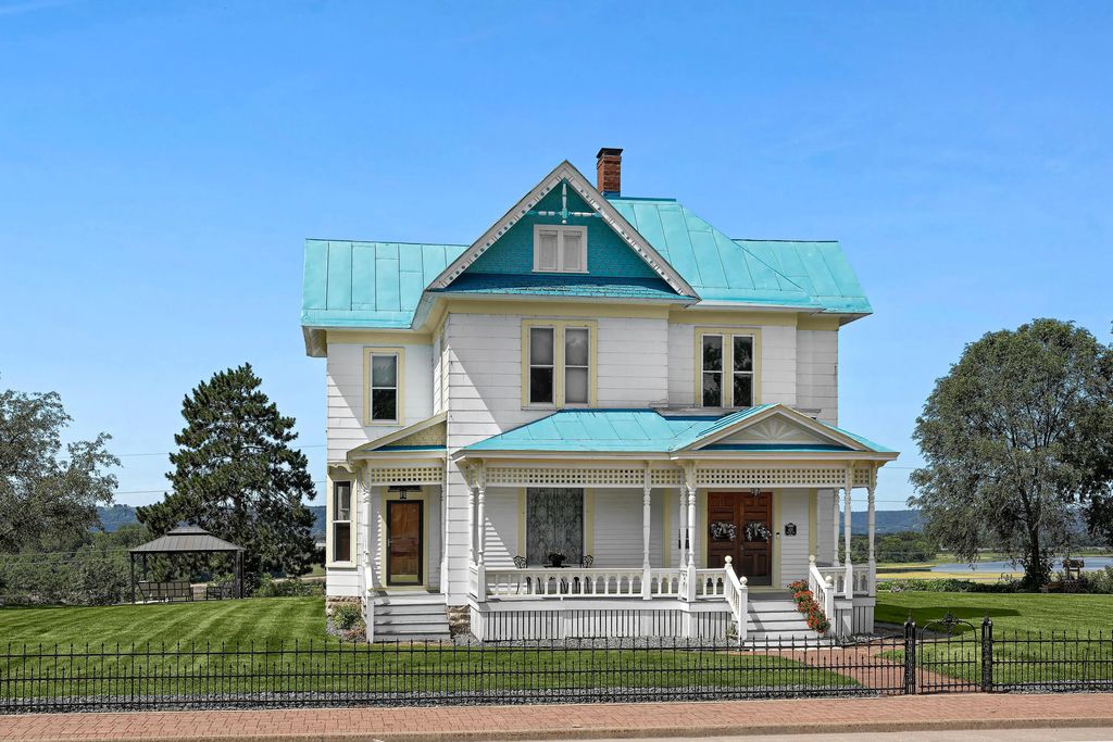 421 2nd Ave N, Onalaska