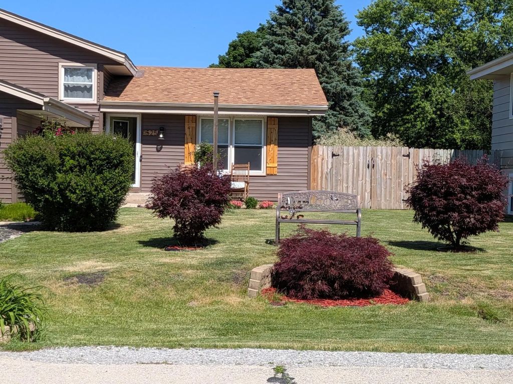 1525 Prairie Dr, Mount Pleasant