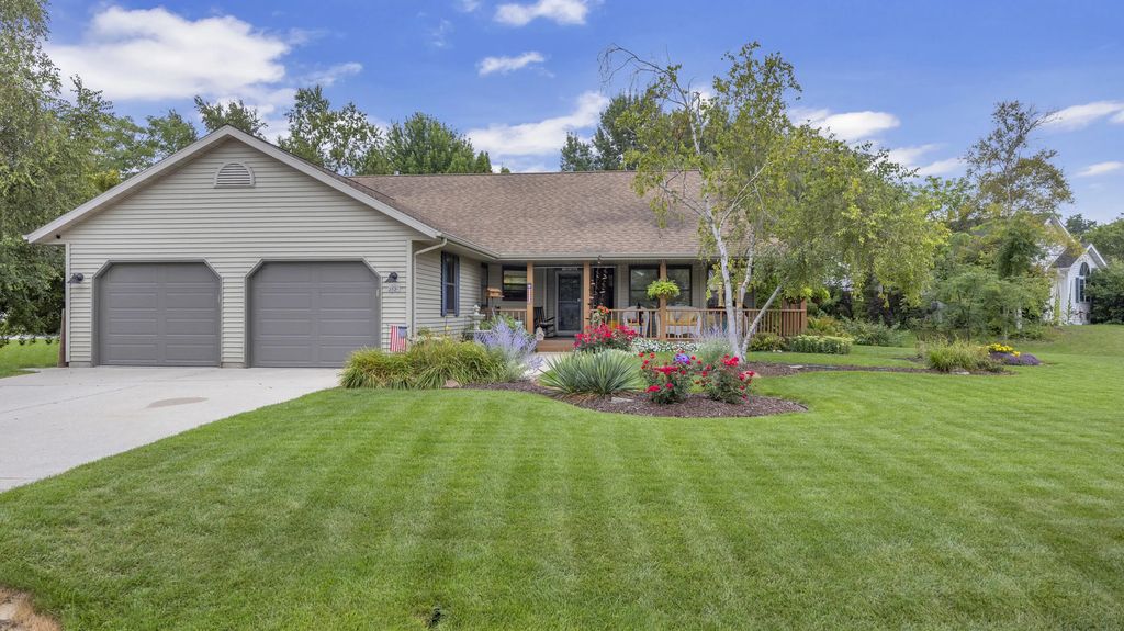 3526 N 48th Pl, Sheboygan