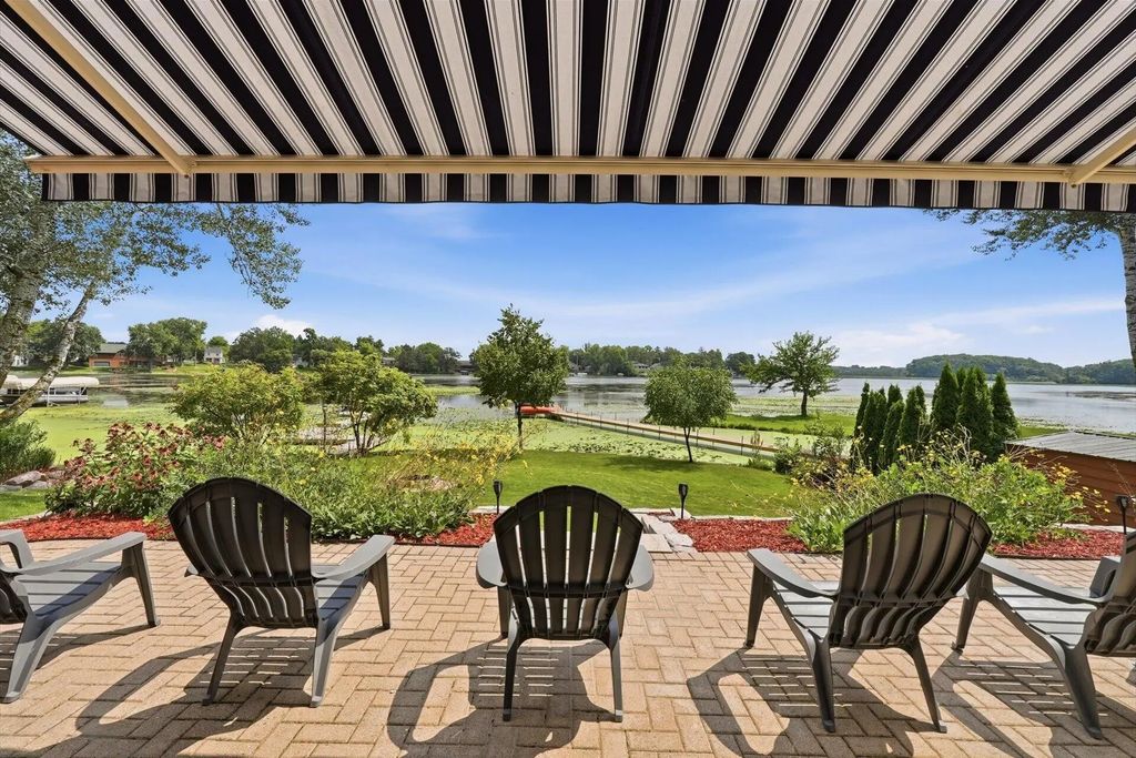 5601 Scenery Dr, Waterford