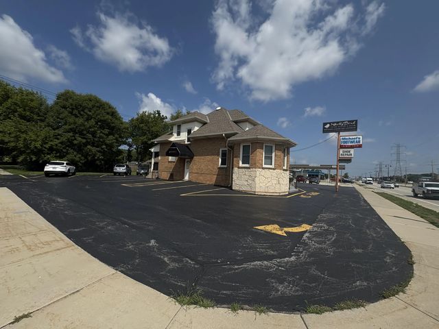 5419-5419- S 108th St, Hales Corners