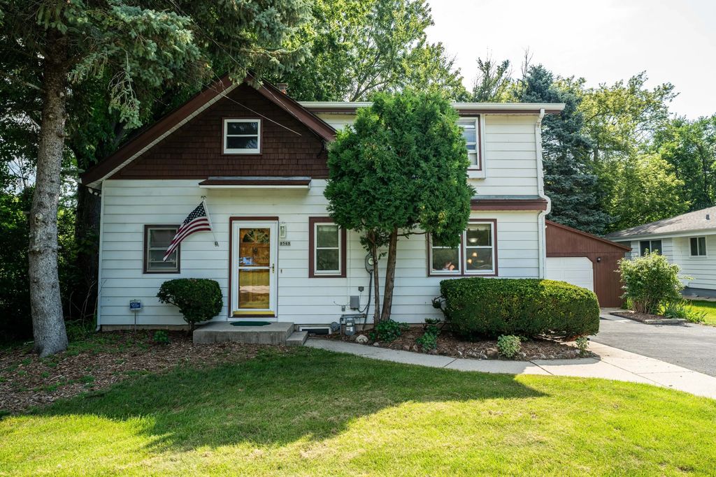 8548 N 68th St, Brown Deer