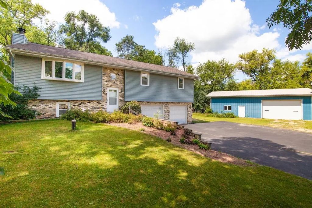 W314s4061 Highway 83 -, Genesee