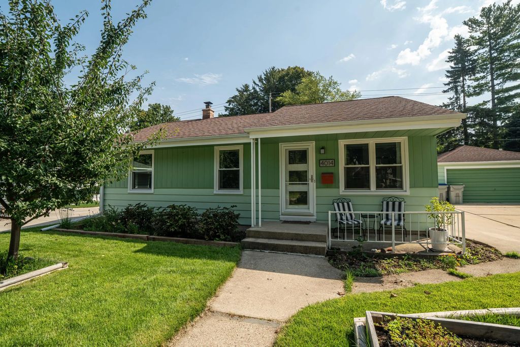 4014 S Logan Ct, Milwaukee