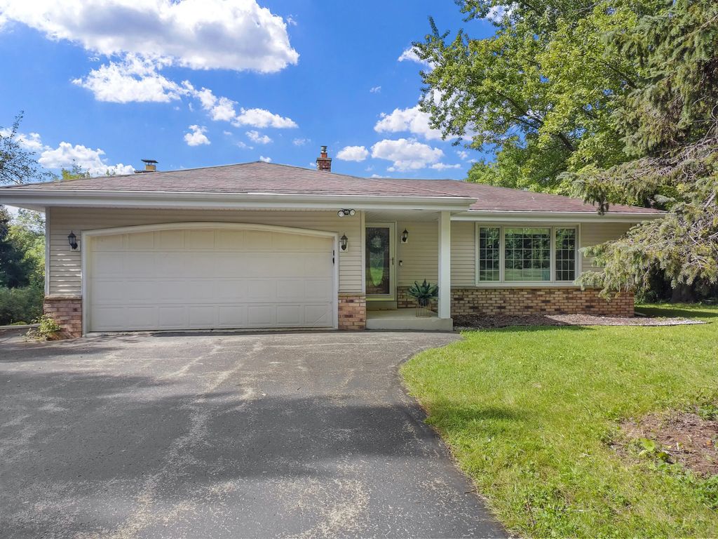 S25w27059 Winnebago Way, Waukesha