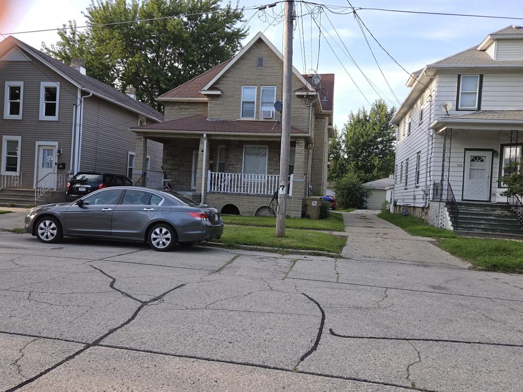 602 46th St, Kenosha