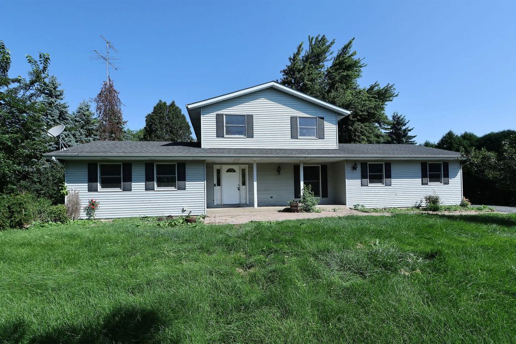 4600 Springbrook Rd, Pleasant Prairie