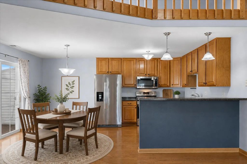 4226 Taylor Harbor - W 8, Mount Pleasant
