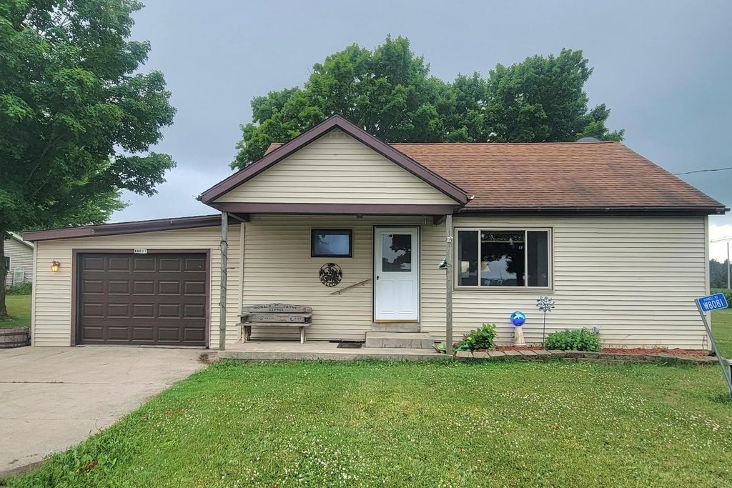 W8081 Parnell Rd, Mitchell