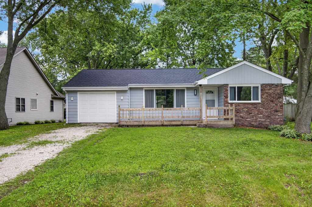 917 111th St, Pleasant Prairie