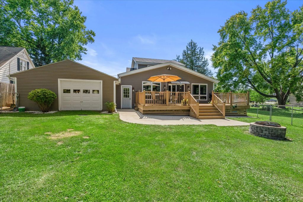 N120w15982 Freistadt Rd, Germantown