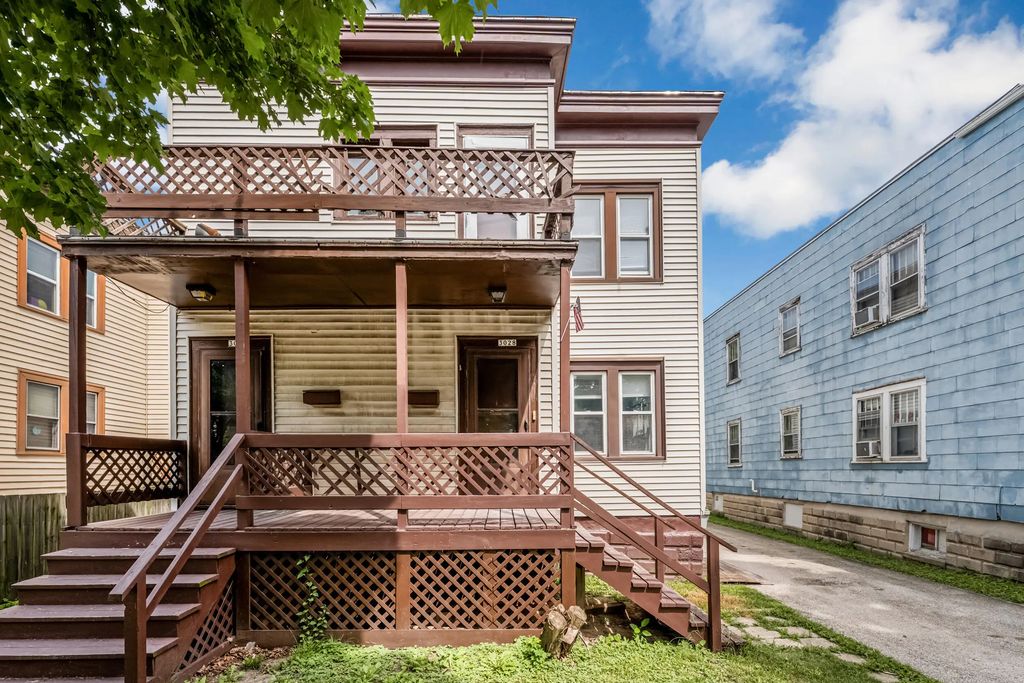 3026 S Hanson Ave 3028, Milwaukee