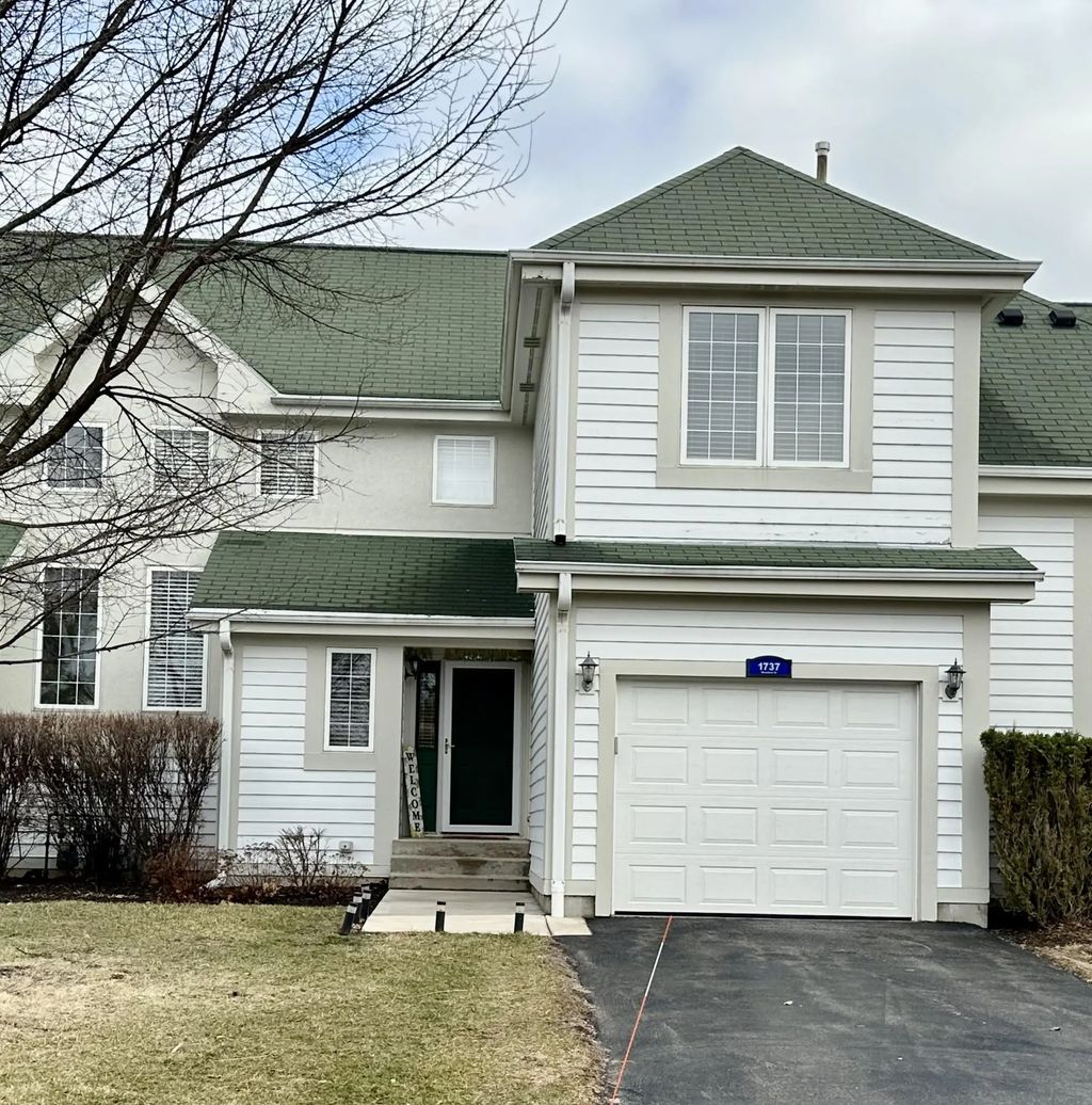 1737 Woodland Dr 12-39, Geneva