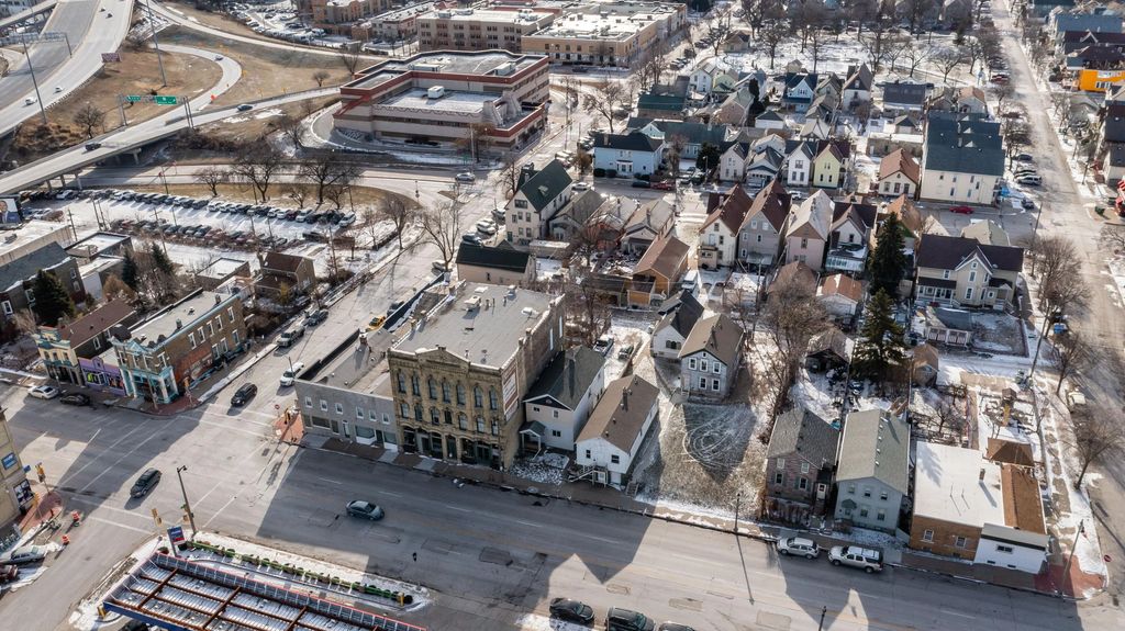 915 W National Ave, Milwaukee