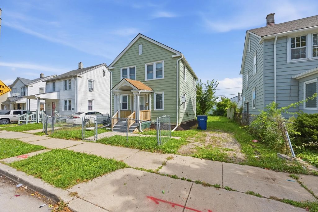 4414 N 25th St, Milwaukee