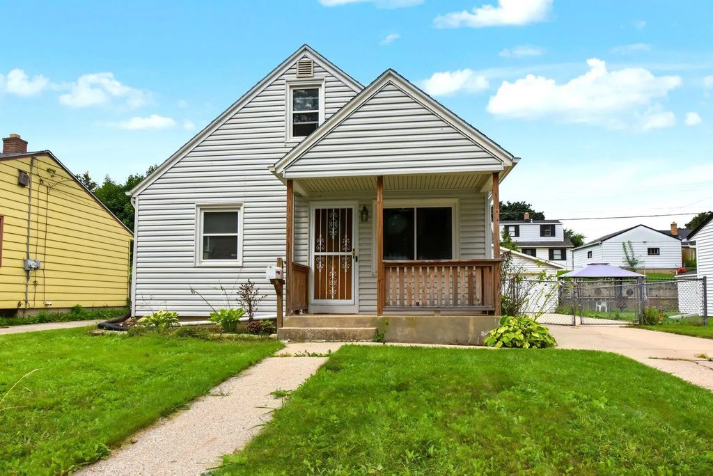 8048 W Herbert Ave, Milwaukee
