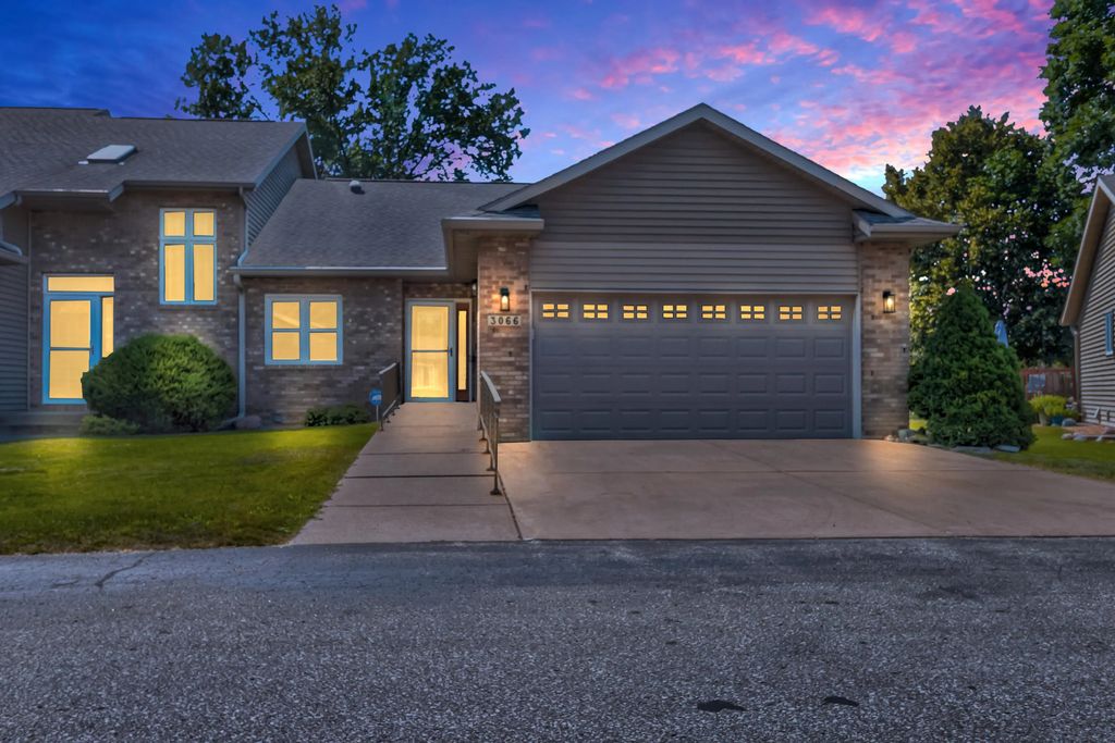 3066 Linden Dr, La Crosse