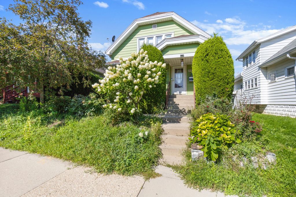3411 S 14th St 3411a, Milwaukee