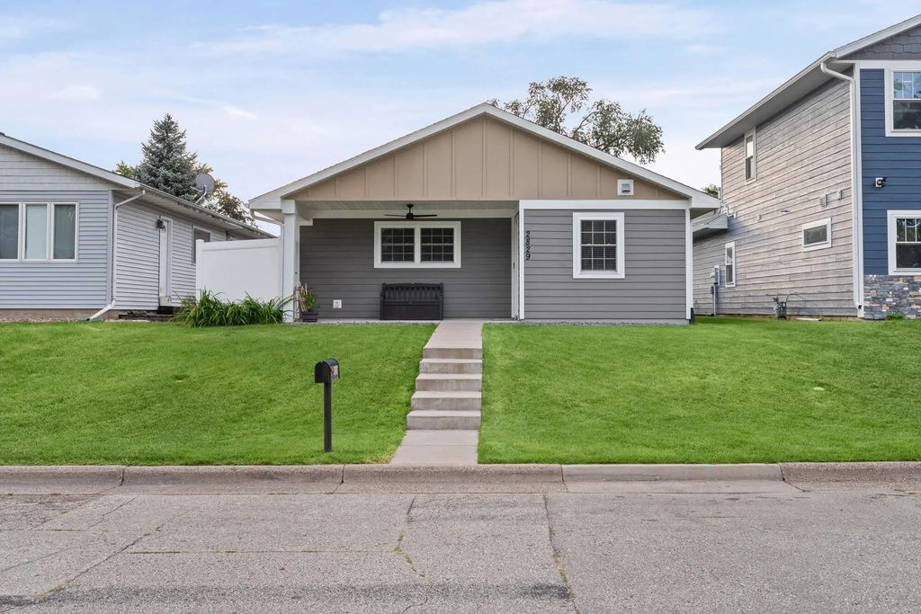 2829 Hamilton St, La Crosse