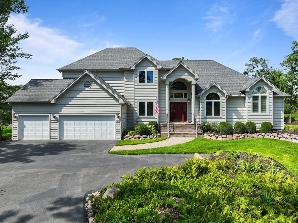 1404 Geneva National Ave N 15-08, Geneva