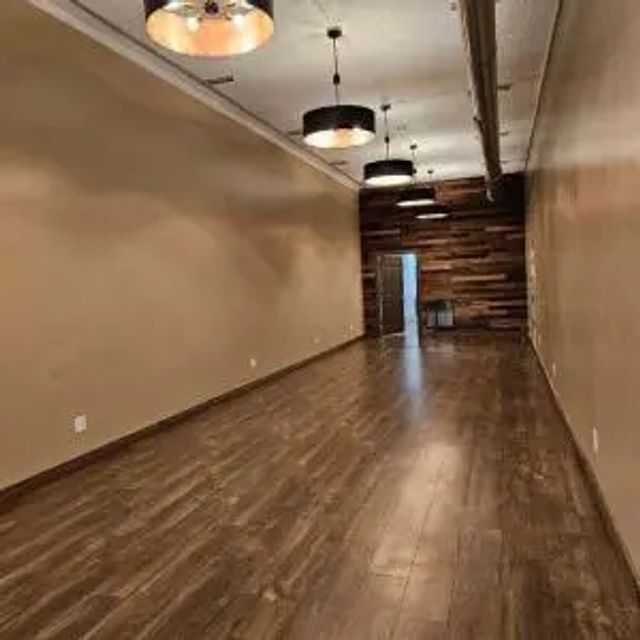 305 Main St, Racine