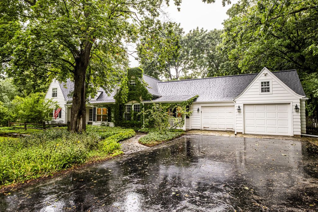 1000 Lone Tree Rd, Elm Grove