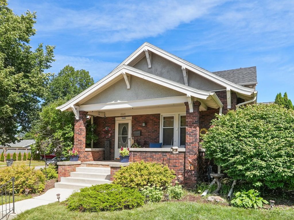 1949 N 9th St, Sheboygan