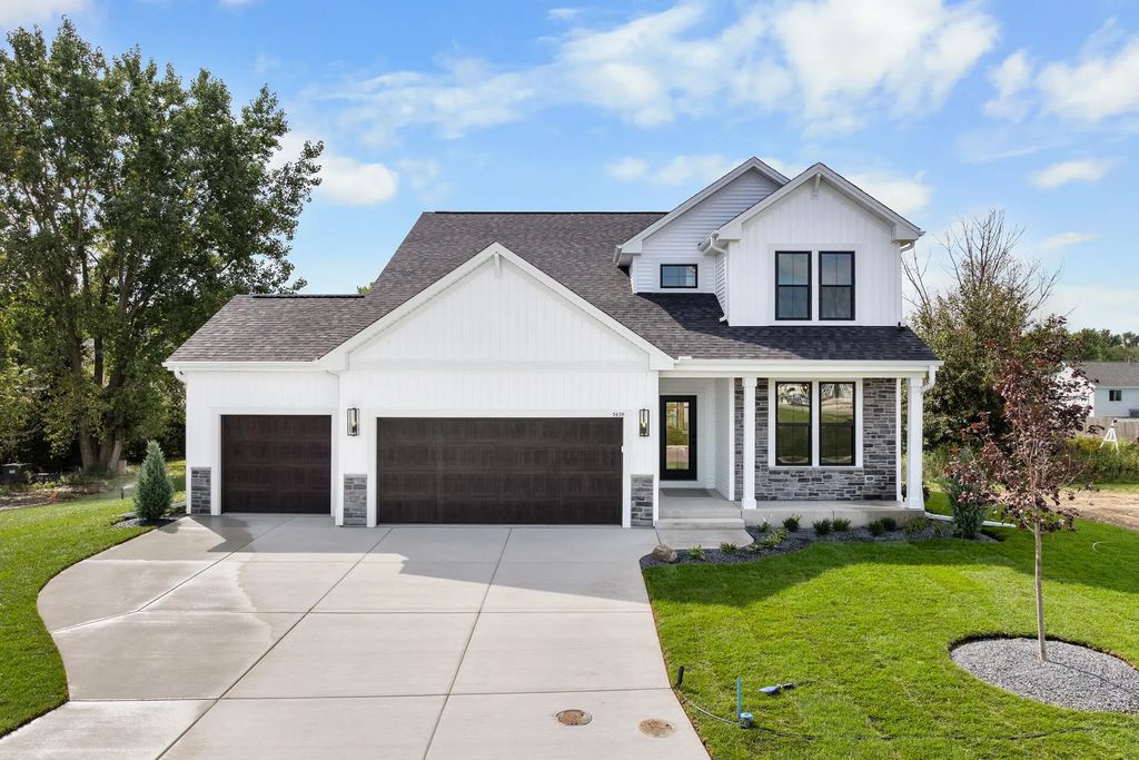 3639 Perennial Pkwy, Caledonia