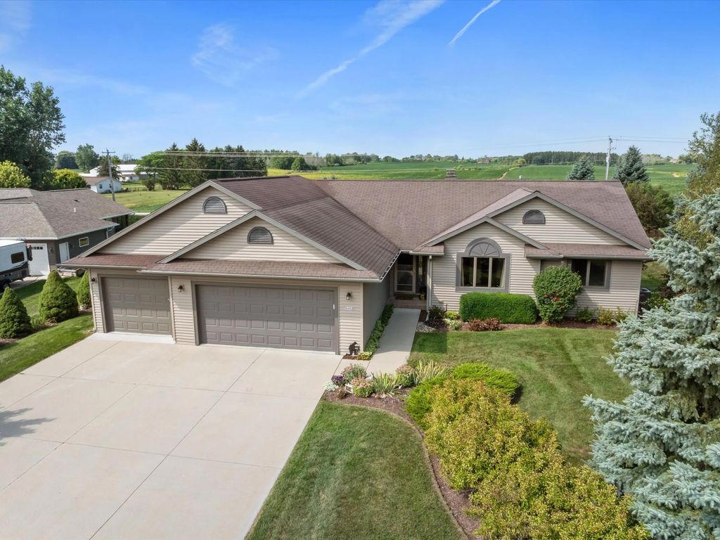 6502 Cloverleaf Ct, Wilson