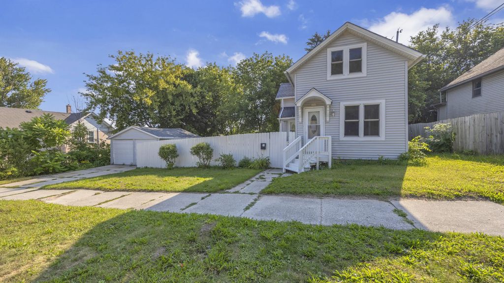 1715 S 9th St, Sheboygan