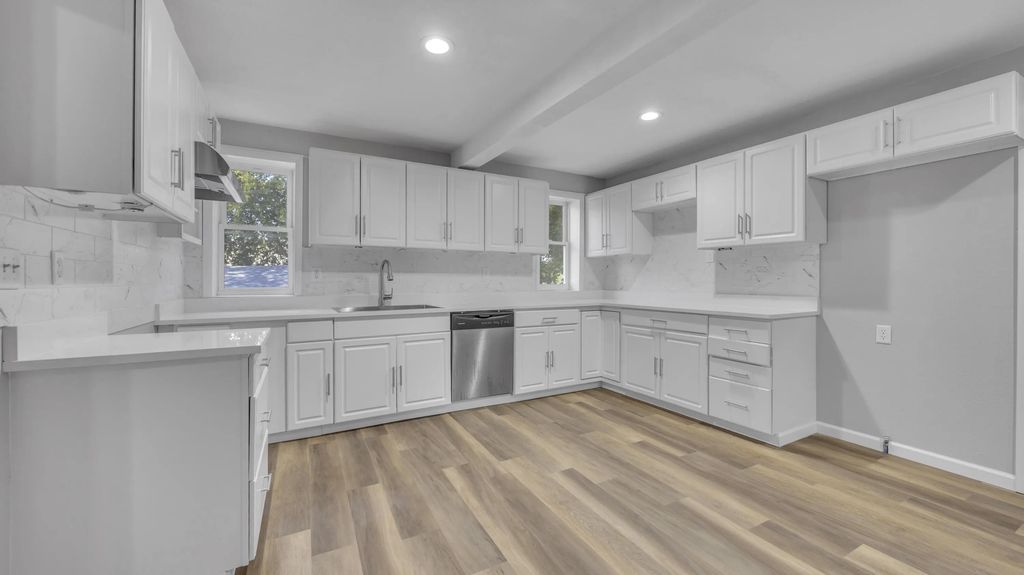 1715 S 9th St, Sheboygan