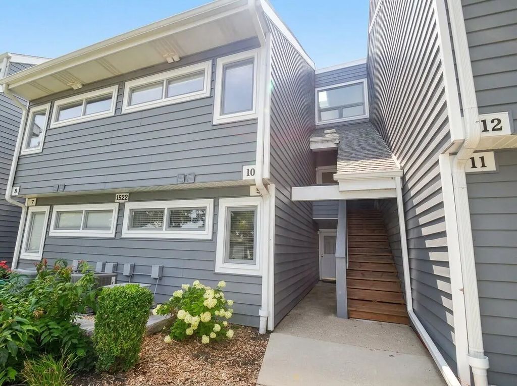 1522 Grandview Ct 10, Dover