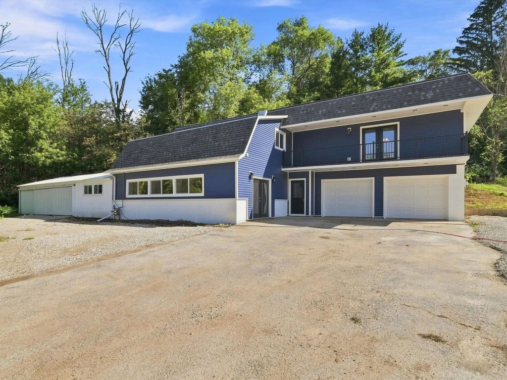W2940 County Road C -, Sheboygan Falls
