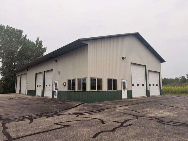 1402 Superior Ave, Tomah