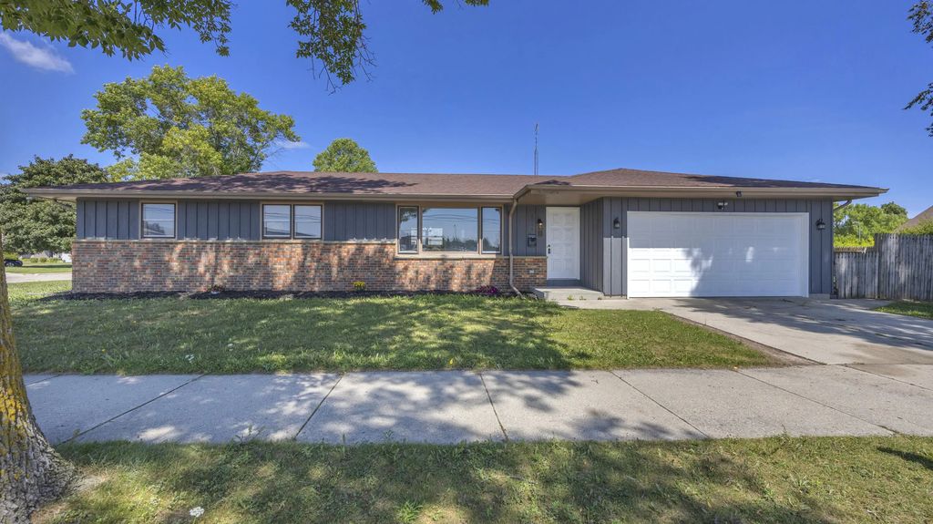 2324 Superior Ave, Sheboygan