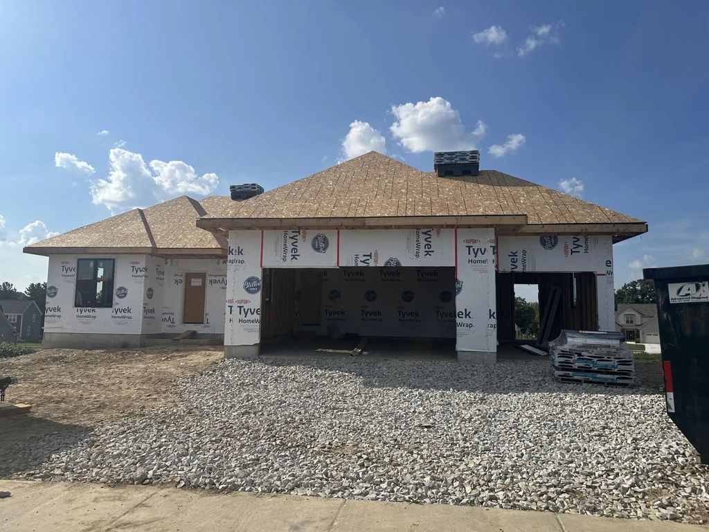 812 Viewpoint Ave, Waukesha