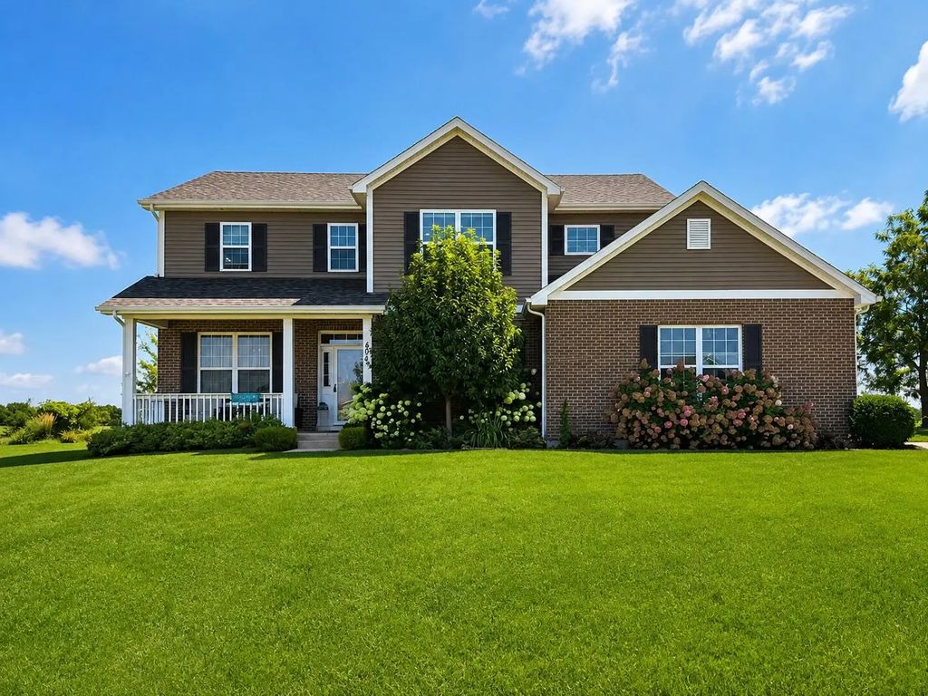 401 Chesterfield Ct, Williams Bay