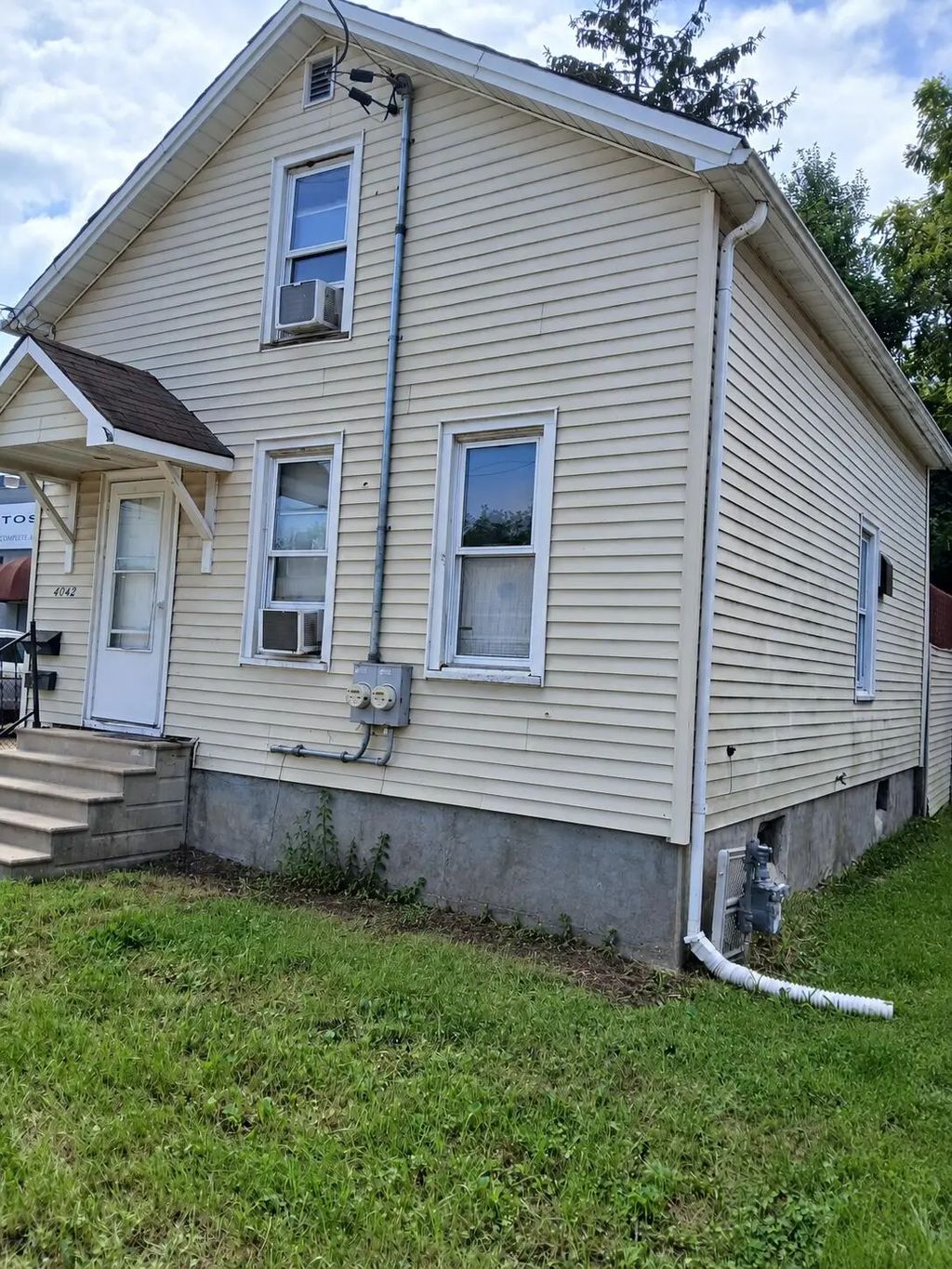 4042 13th Ave, Kenosha