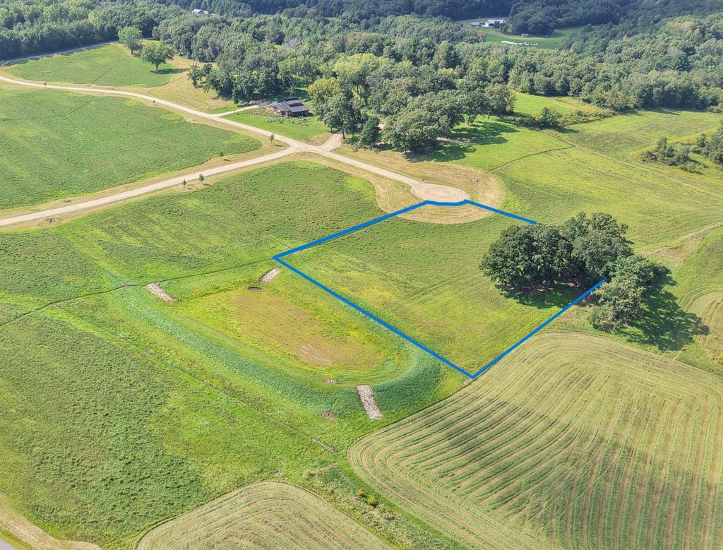 Lot 16 Dustoff Ct, Viroqua