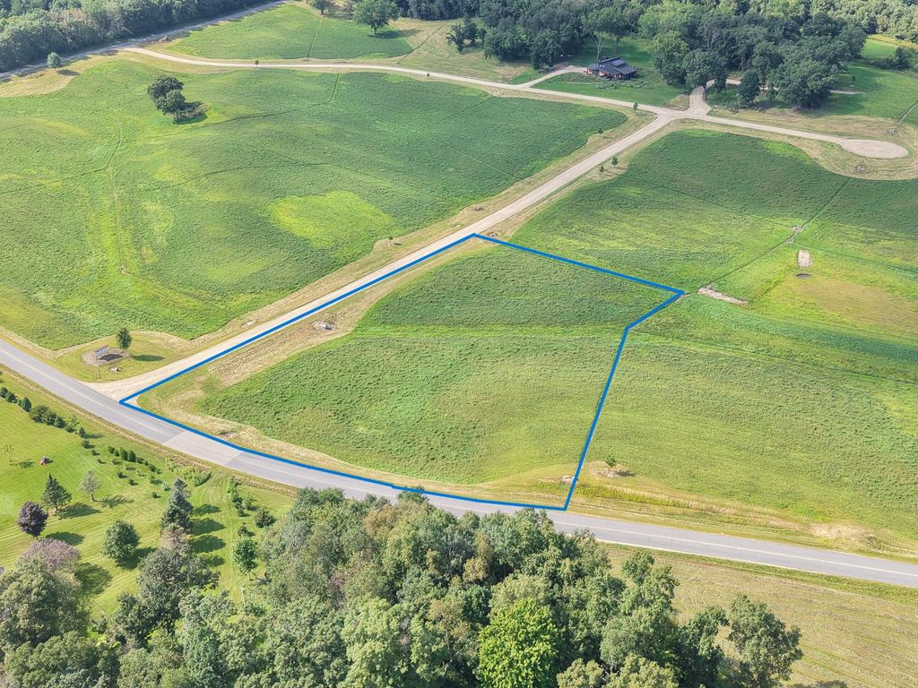 Lot 19 Runway Rd, Viroqua