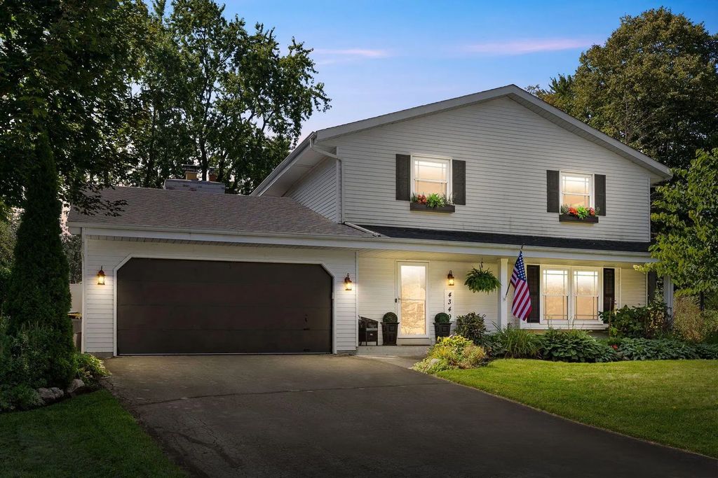 4349 Woodbury Ln, Mount Pleasant