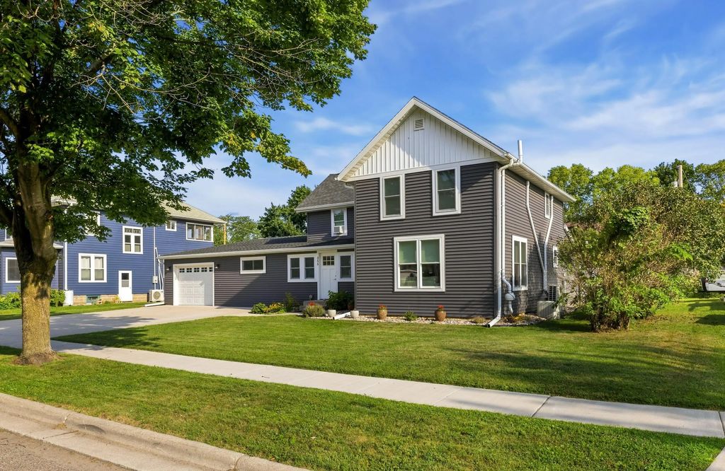 356 Hamilton St W, West Salem