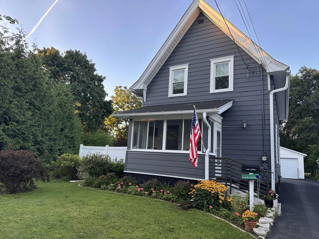 N39w6043 Jackson St, Cedarburg
