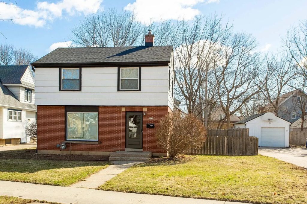 2750 N 61st St, Milwaukee