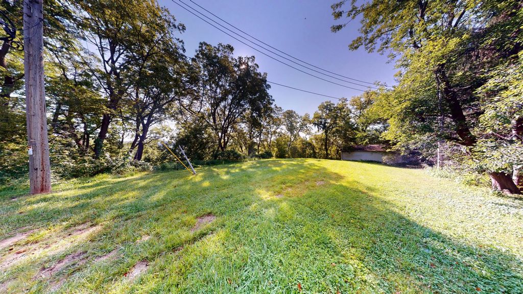 16822 S 5th St, Galesville