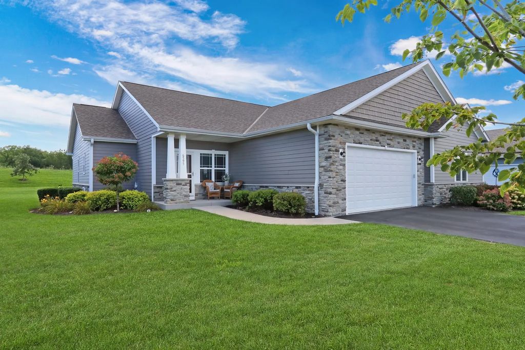 6595 105th St, Pleasant Prairie