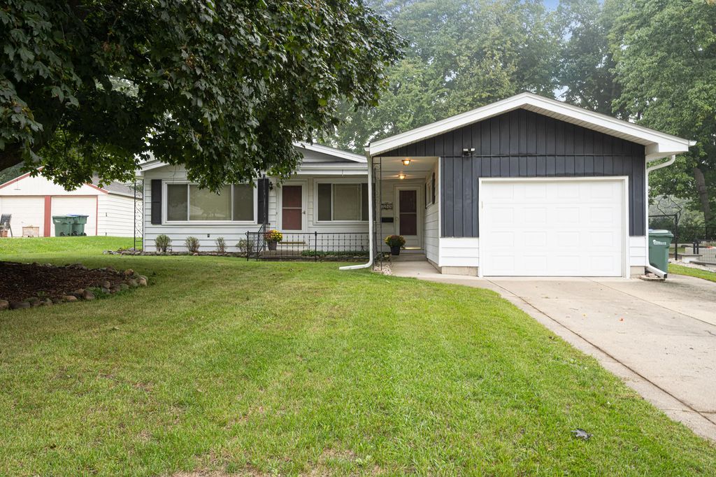 7218 Elberton Ave, Greendale