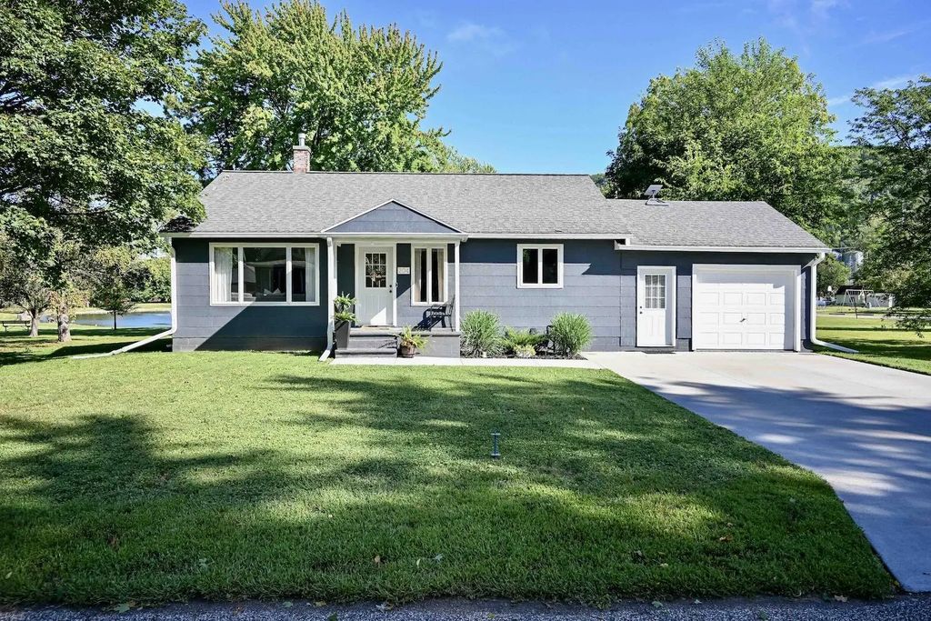 204 Michaels St, Cochrane