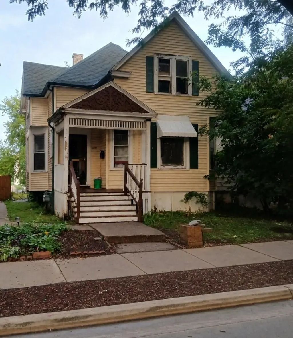3022 N 6th St, Milwaukee