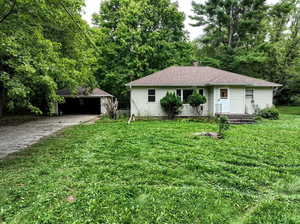 W5238 Biederman Dr, Aztalan